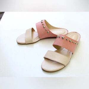 NWOT Nurture sandals